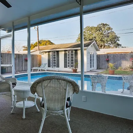 Escape To Honeymoon Island Villa